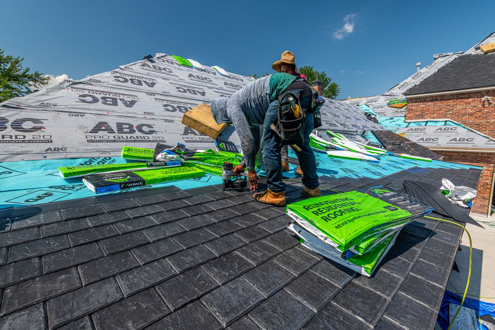 Metal roof installation and replacement in Alabama