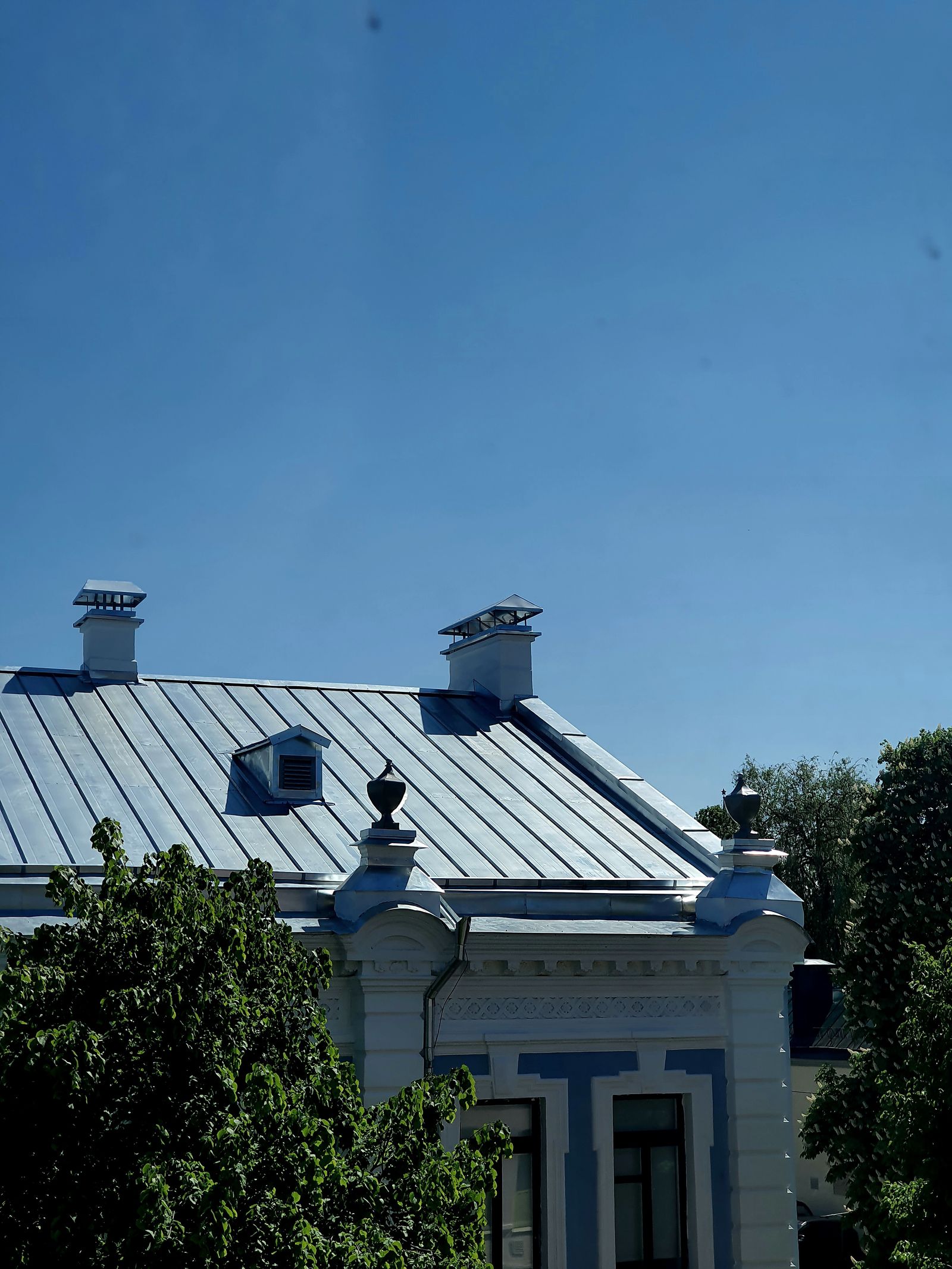 Metal roof installation and replacement in Arizona