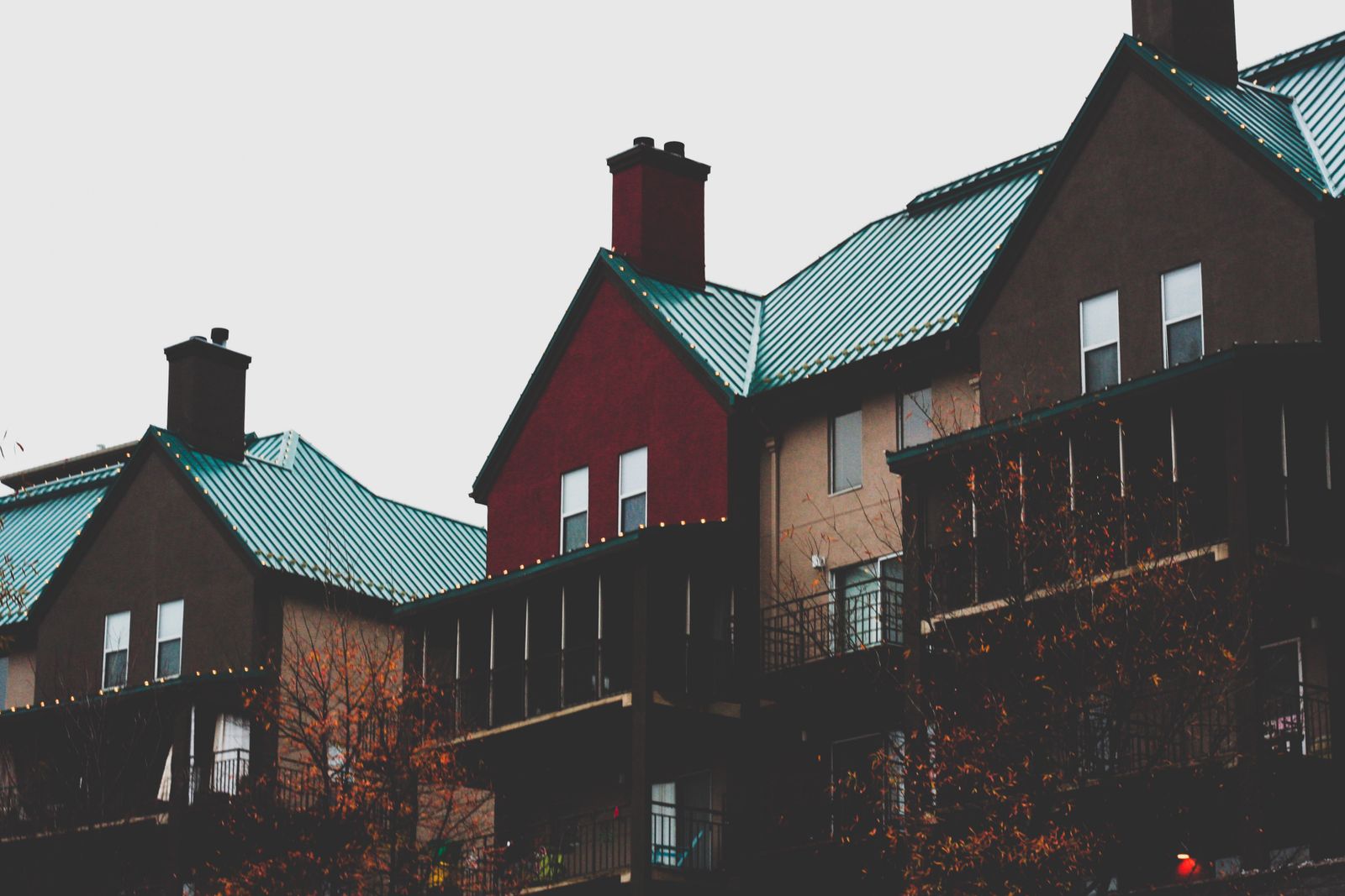 Metal roof installation and replacement in Iowa