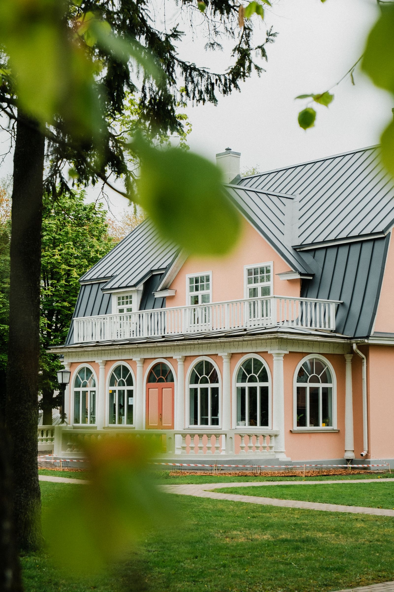 Metal roof installation and replacement in Maine
